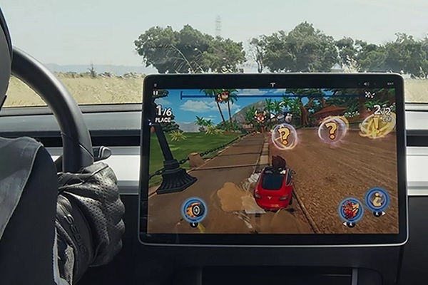 马斯克：未来特斯拉车主可以用车载电脑玩《GTA5》啦