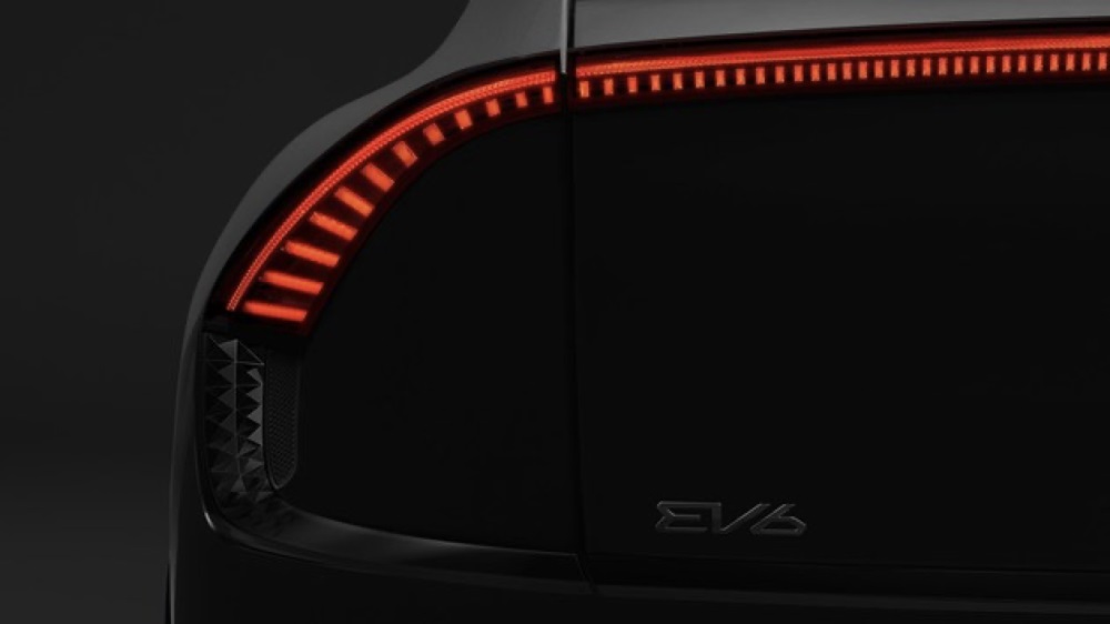 起亚预热 EV6 电动汽车：首款基于现代 E-GMP 平台的起亚车型，有望 3 月 15 日发布