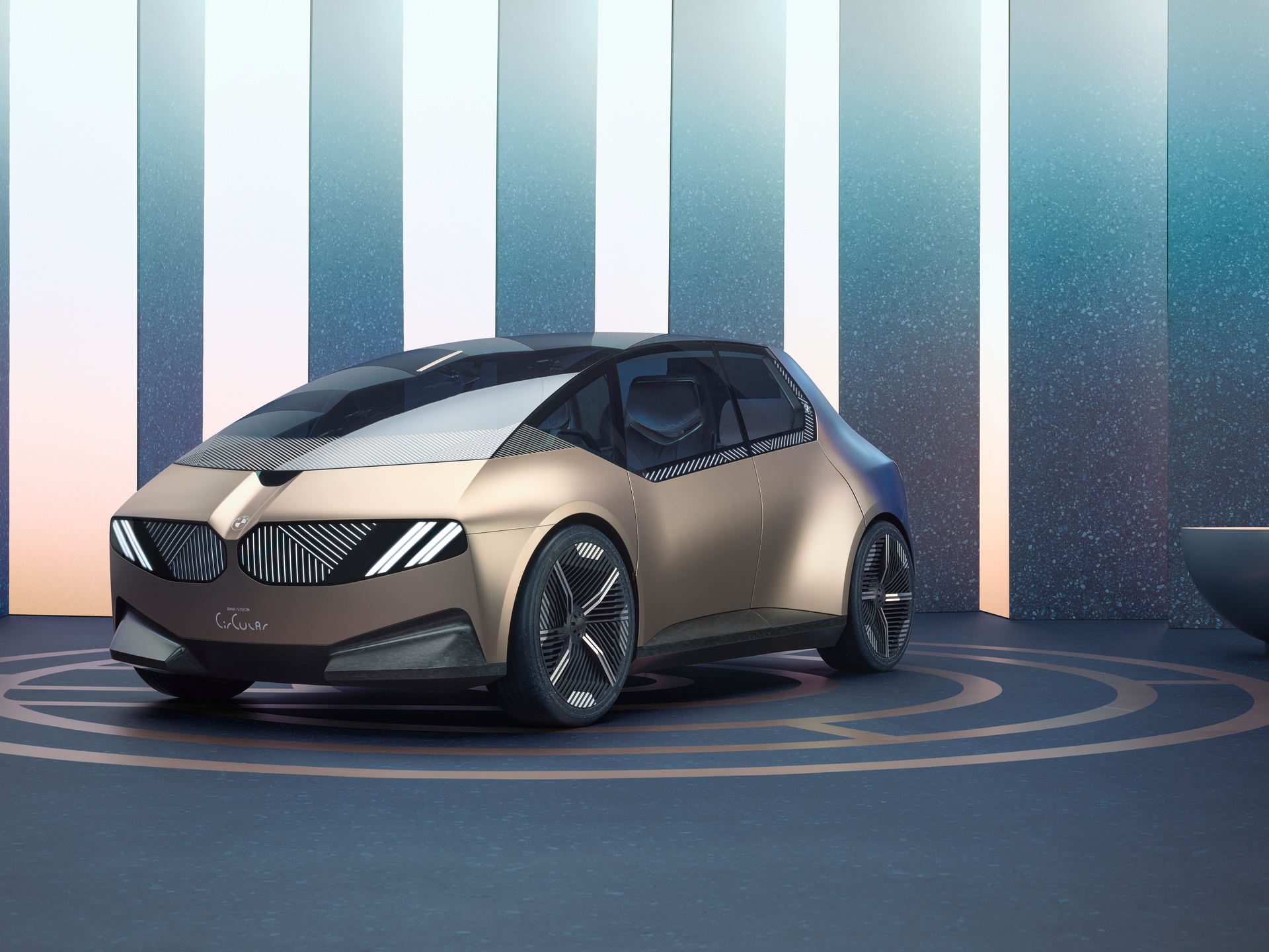 2021-BMW-Circular-concept_2.jpg