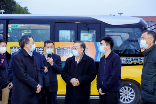 李毅中：衡陽或將成為全國首個擁有城市級自動駕駛服務的城市