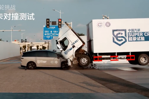 理想回应i8对撞重卡争议